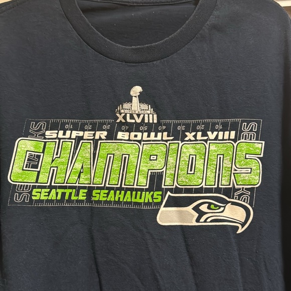 $5 when bundled - Men’s Seattle Seahawks Super Bowl Champions XL T-shirt - Picture 3 of 7